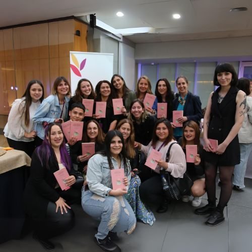 lanzamiento libro fundacion Soymás de victimas a supervivientes